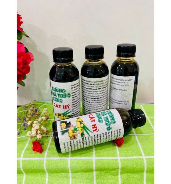 ĐƯỜNG HÀ THỦ Ô GỪNG 250ML
